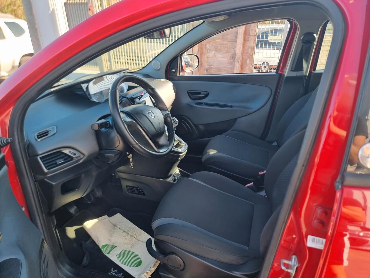 Lancia Ypsilon 1.2 69 CV 5 porte GPL Ecochic Elle