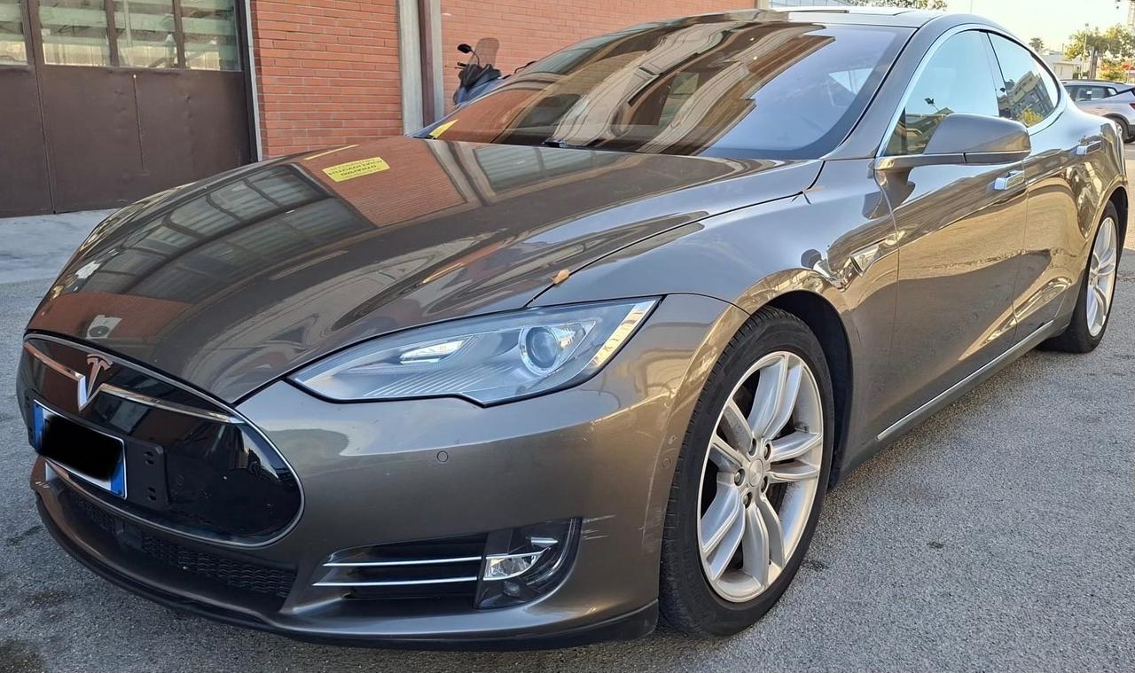 Tesla Model S 90kWh Dual Motor