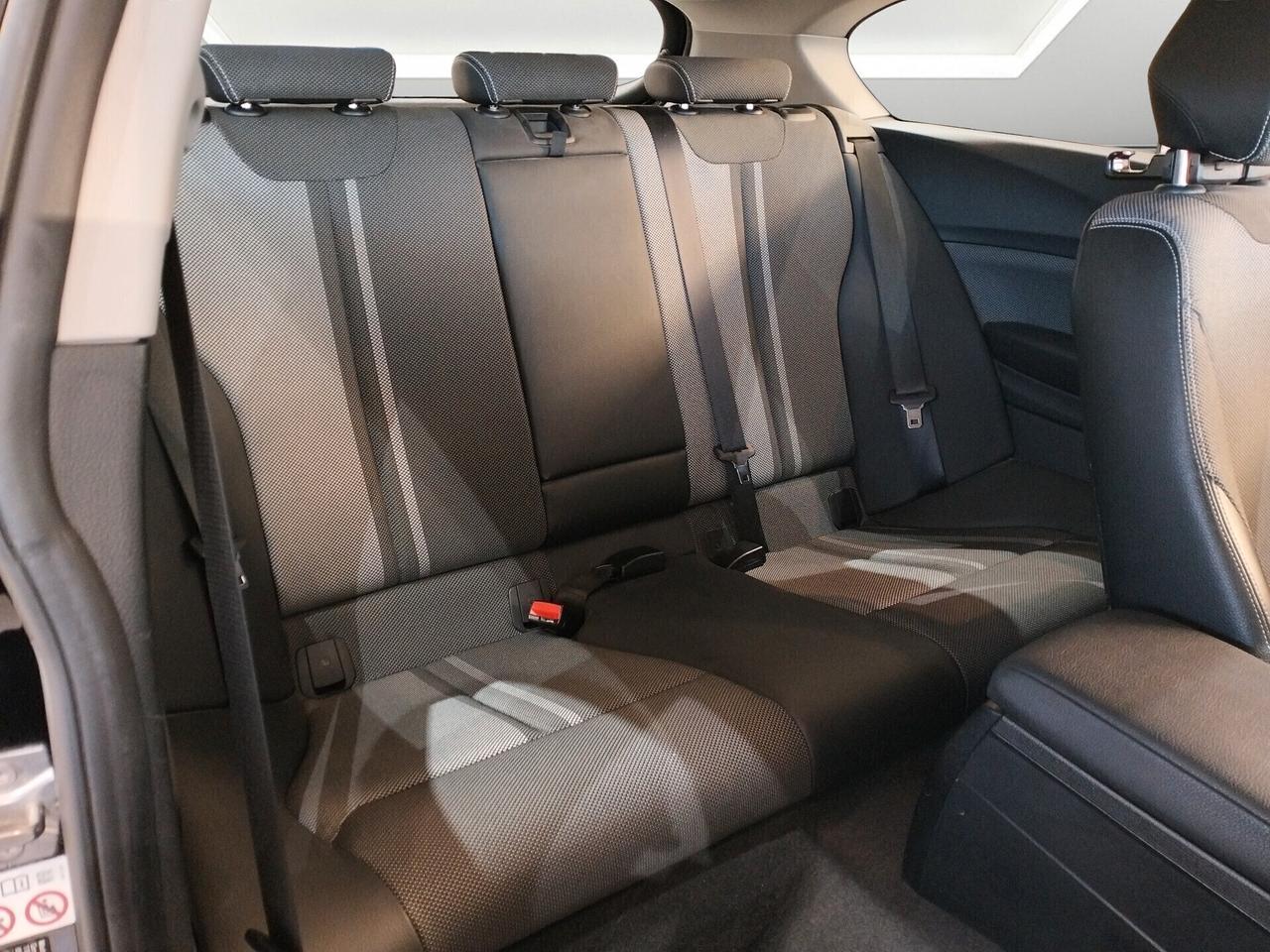 Bmw 118 118d 3p. Urban