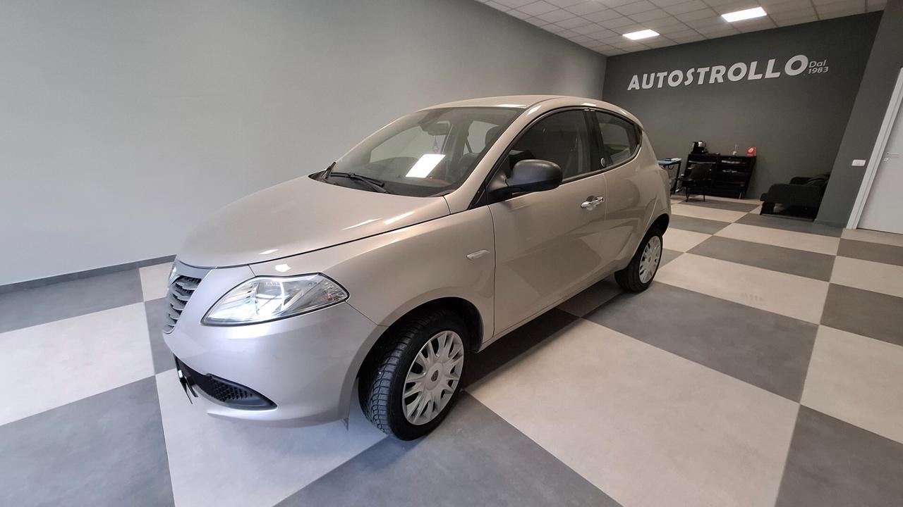 Lancia Ypsilon 0.9 TwinAir 85 CV 5 porte Metano Ecochic Gold