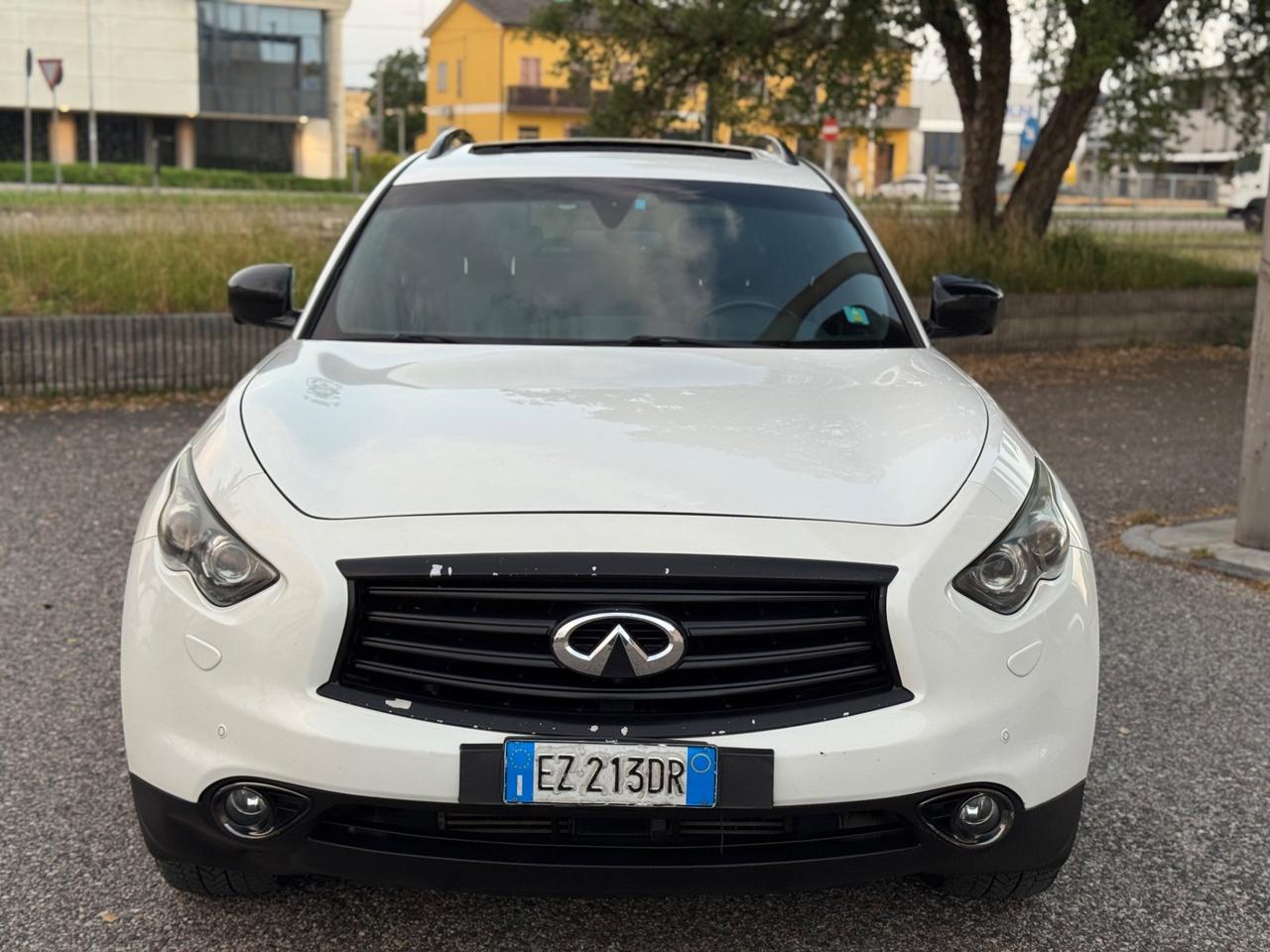 Infiniti QX70 S 3.0D V6 238cv Full