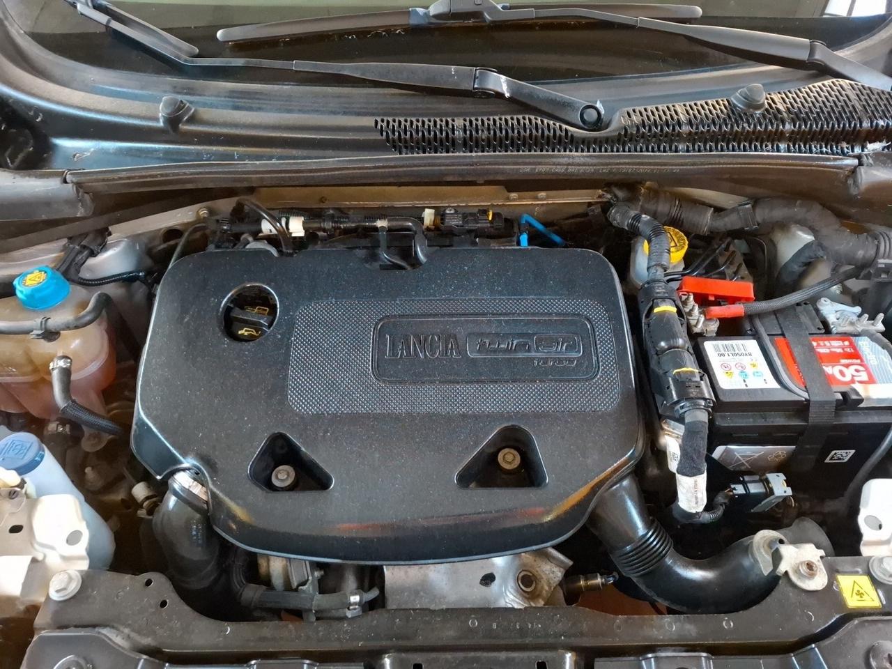 Lancia Ypsilon 0.9 TwinAir 85 CV 5 porte Metano Ecochic Gold