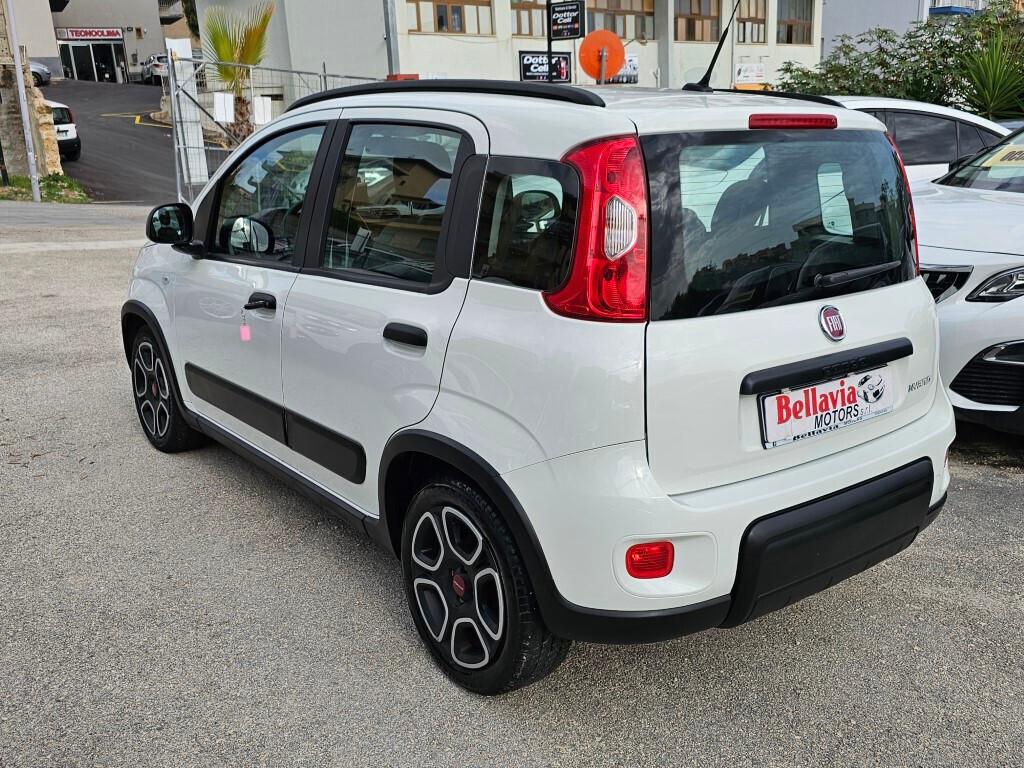 Fiat Panda 1.0 FireFly S&S Hybrid City Cross