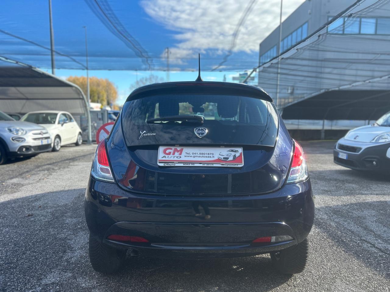 Lancia Ypsilon 0.9 t.air Gold metano 70cv