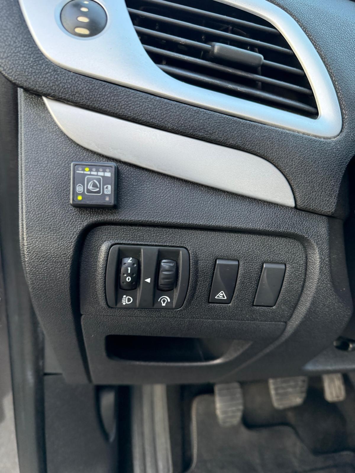 Renault Scenic Scénic X-Mod 1.6 Attractive