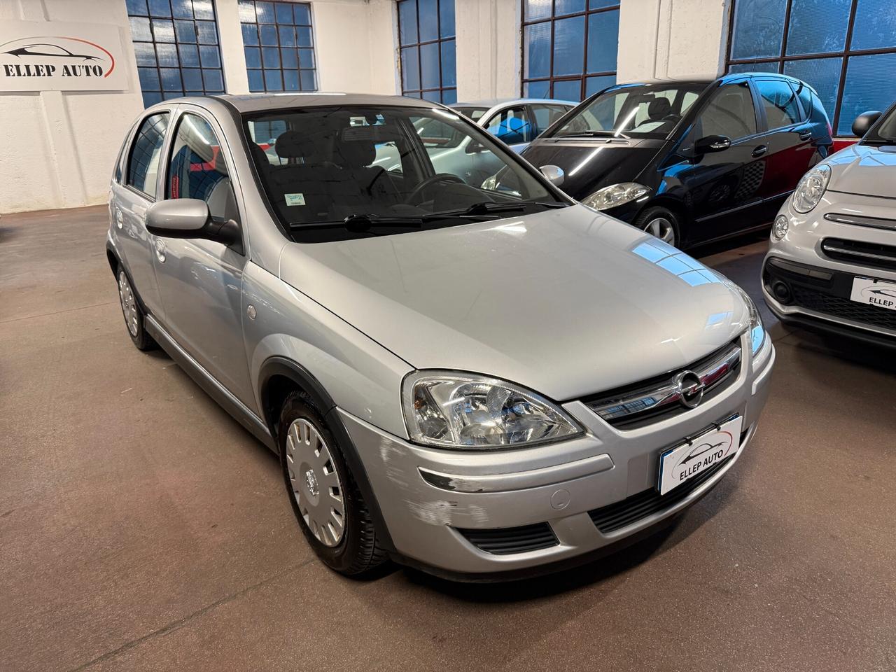 Opel Corsa 1.2i 16V cat 5 porte Club