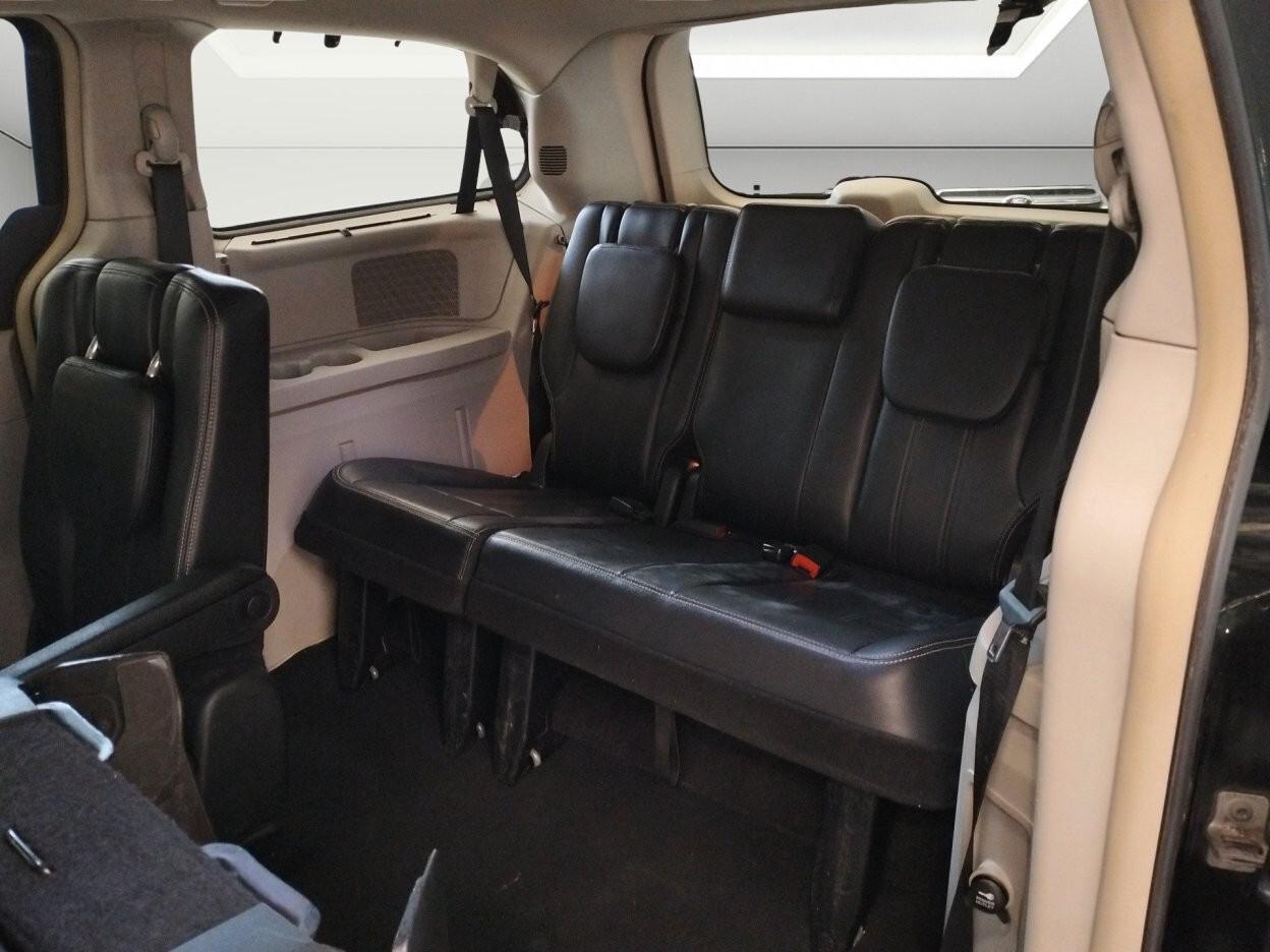 Lancia Voyager 2.8 Turbodiesel Platinum 177 CV