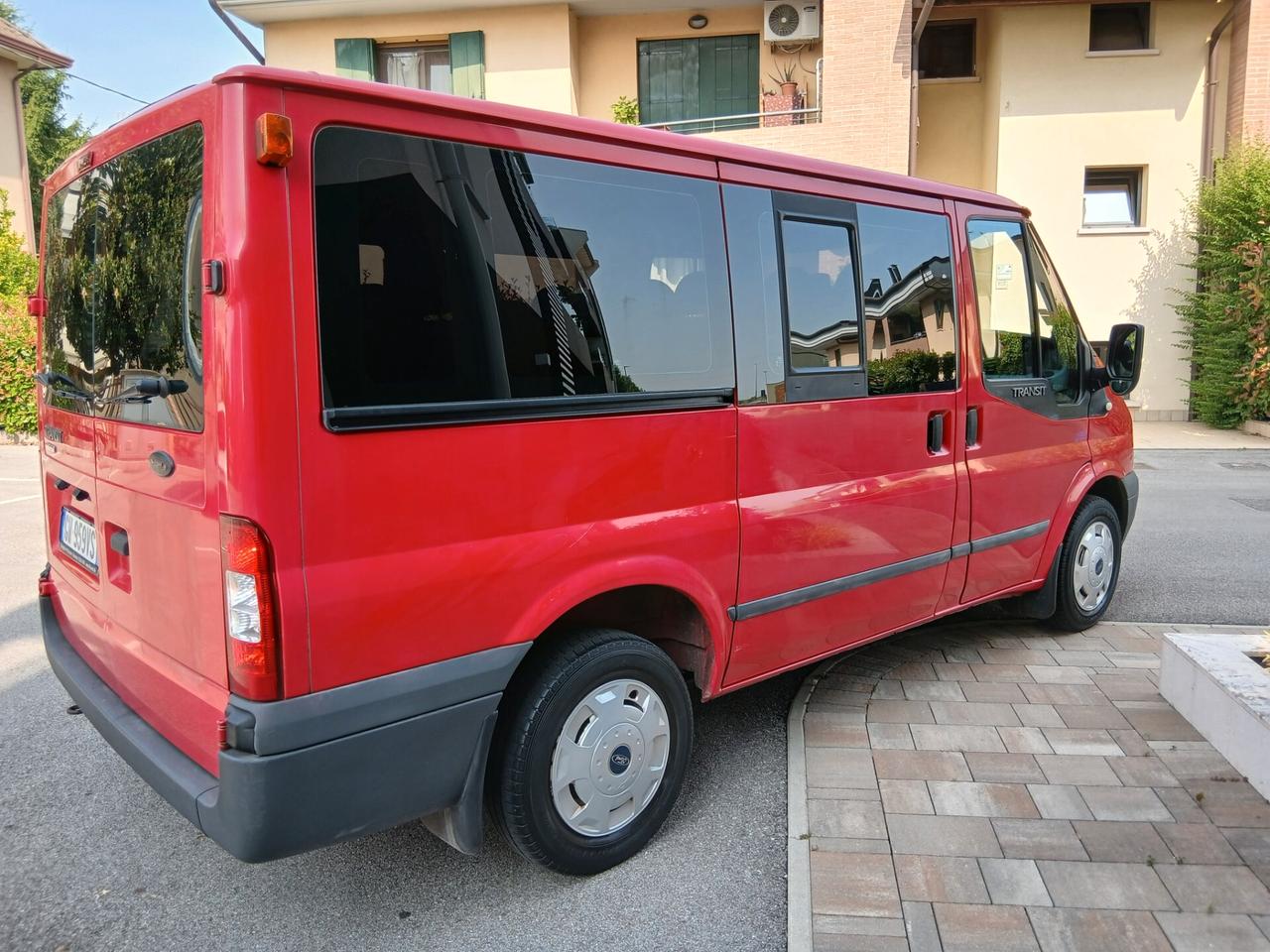 Ford Transit Tourneo 2.2 Cdti 86 cv 9 posti doppio clima