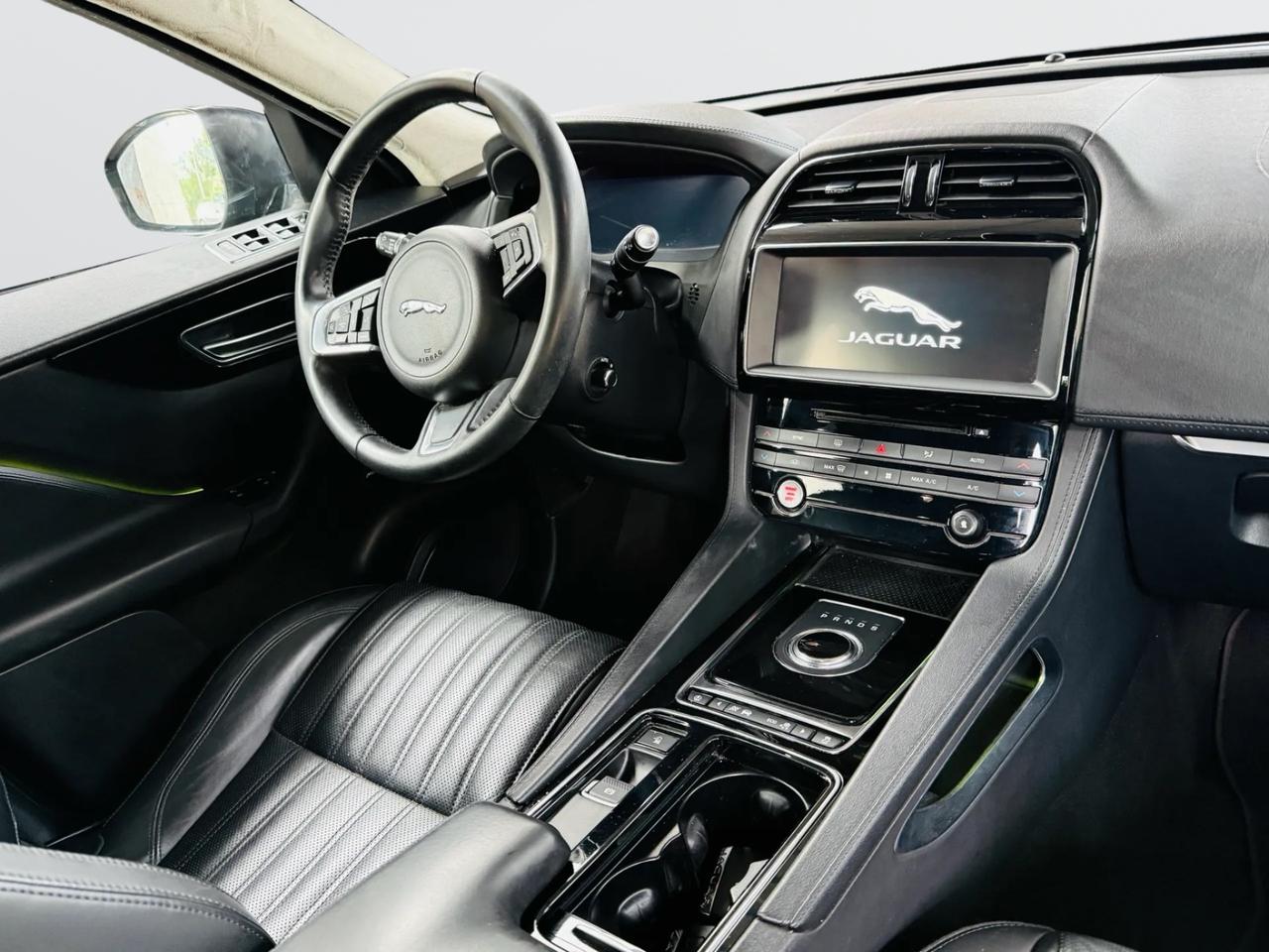 Jaguar F-Pace 2.0 D 180 CV AWD aut. Portfolio