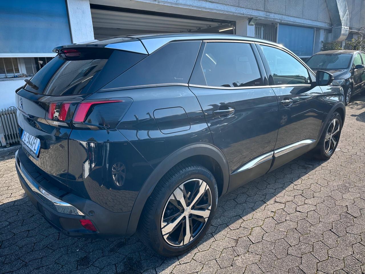 Peugeot 3008 PureTech Turbo 130 S&S Allure*EURO6*NAVI*CAMERA