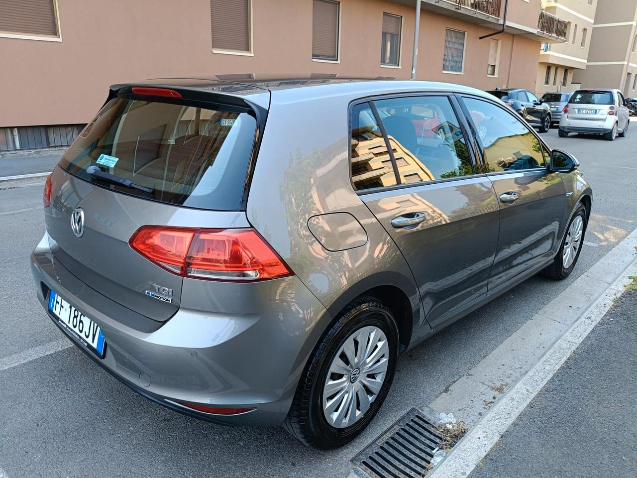 Volkswagen Golf 1.4 Benzina Metano
