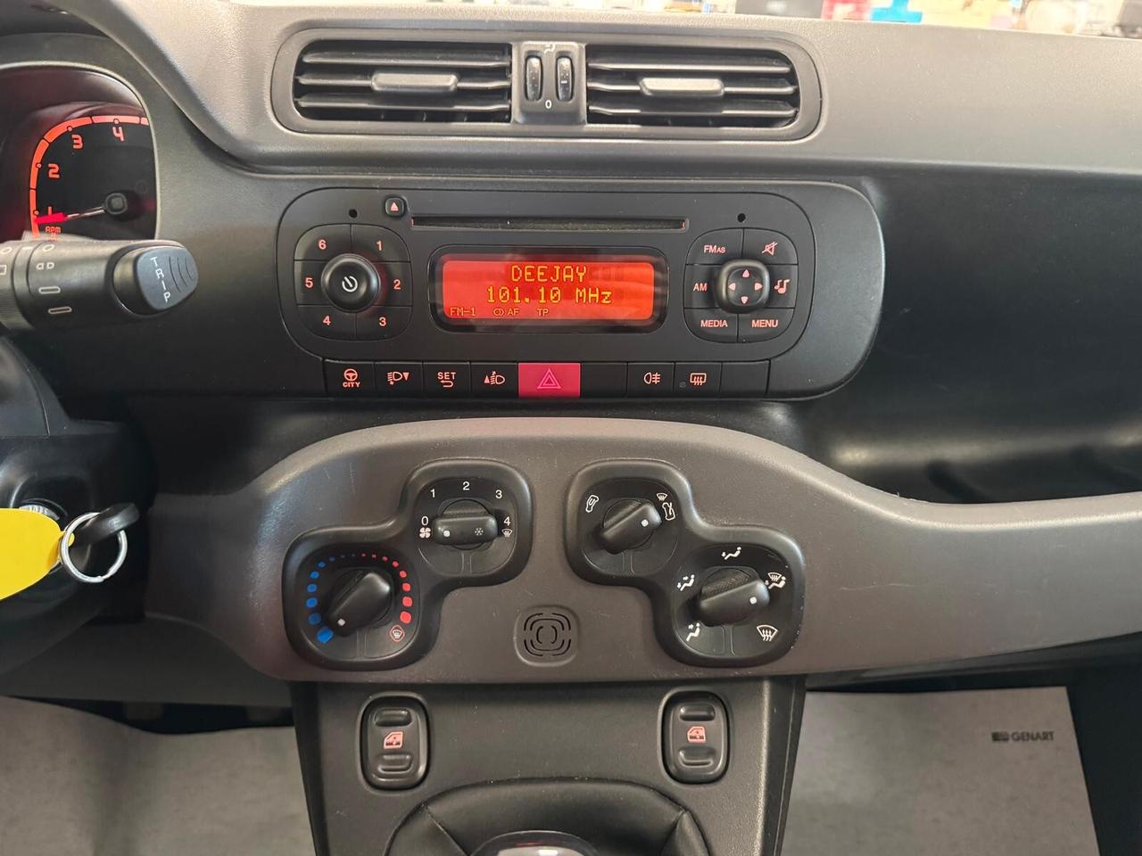 Fiat Panda 1.2 BENZINA 69CV POP 2014