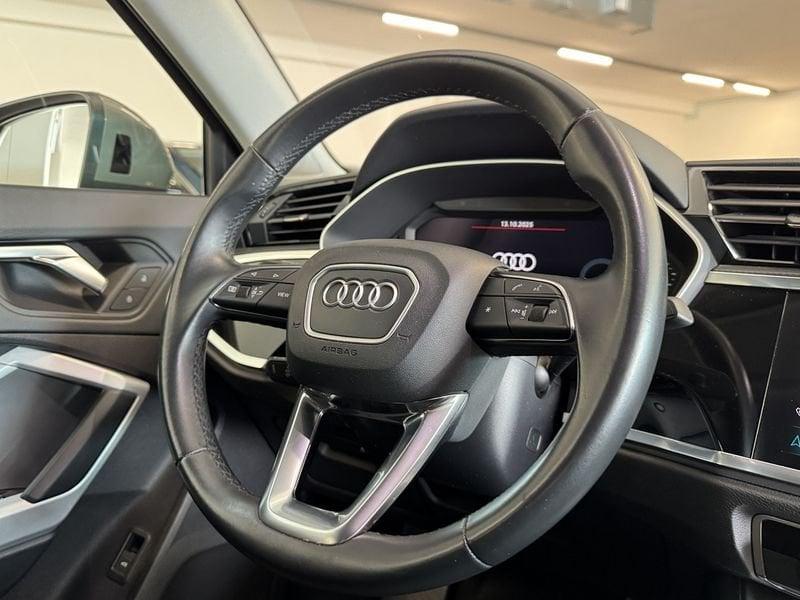 Audi Q3 Q3 35 TDI S tronic Business Advanced