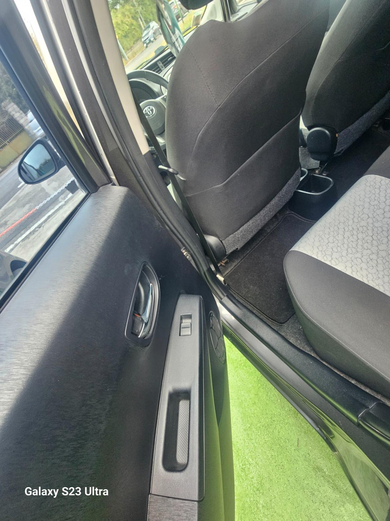 Toyota Yaris 1.0 5 porte Lounge