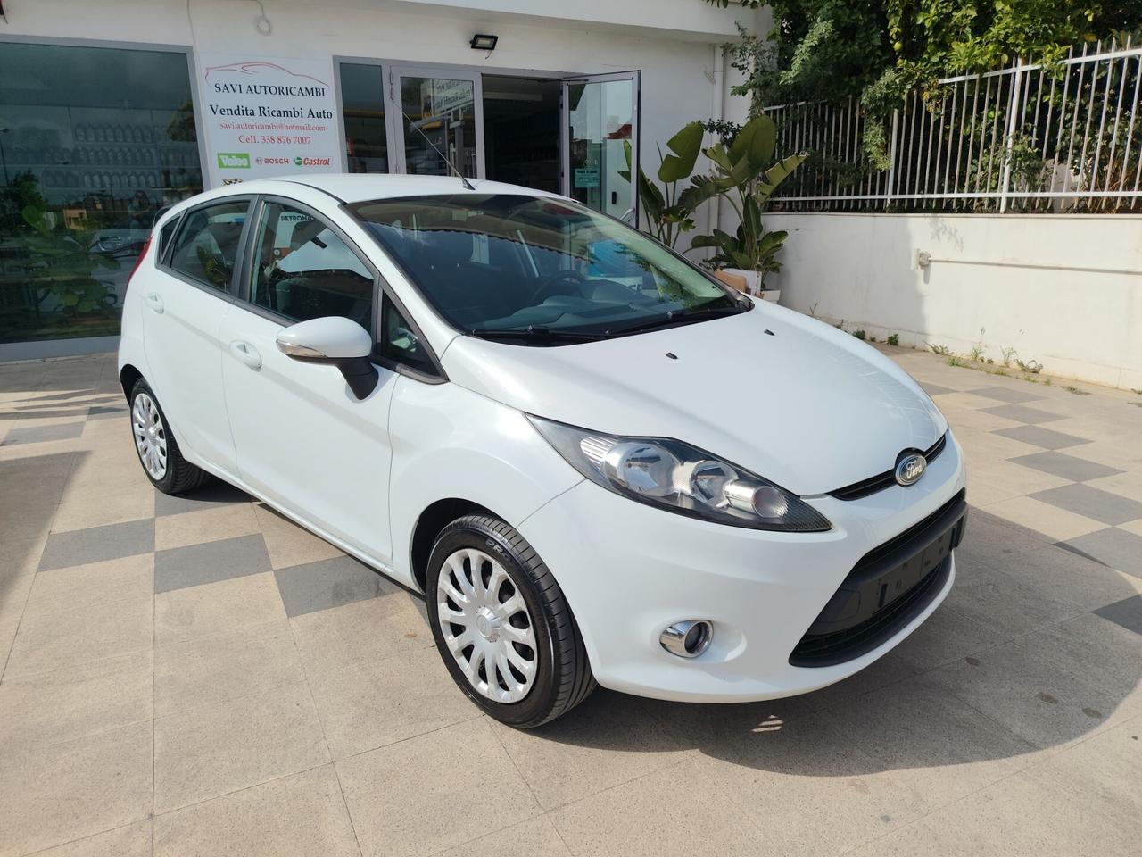 Ford Fiesta 1.4 TDCi 70CV 5 porte Titanium