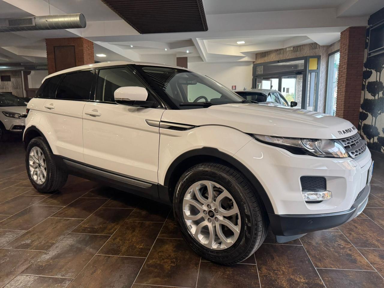 Land Rover Range Evoque 2.2 TD4 5p. Prestige