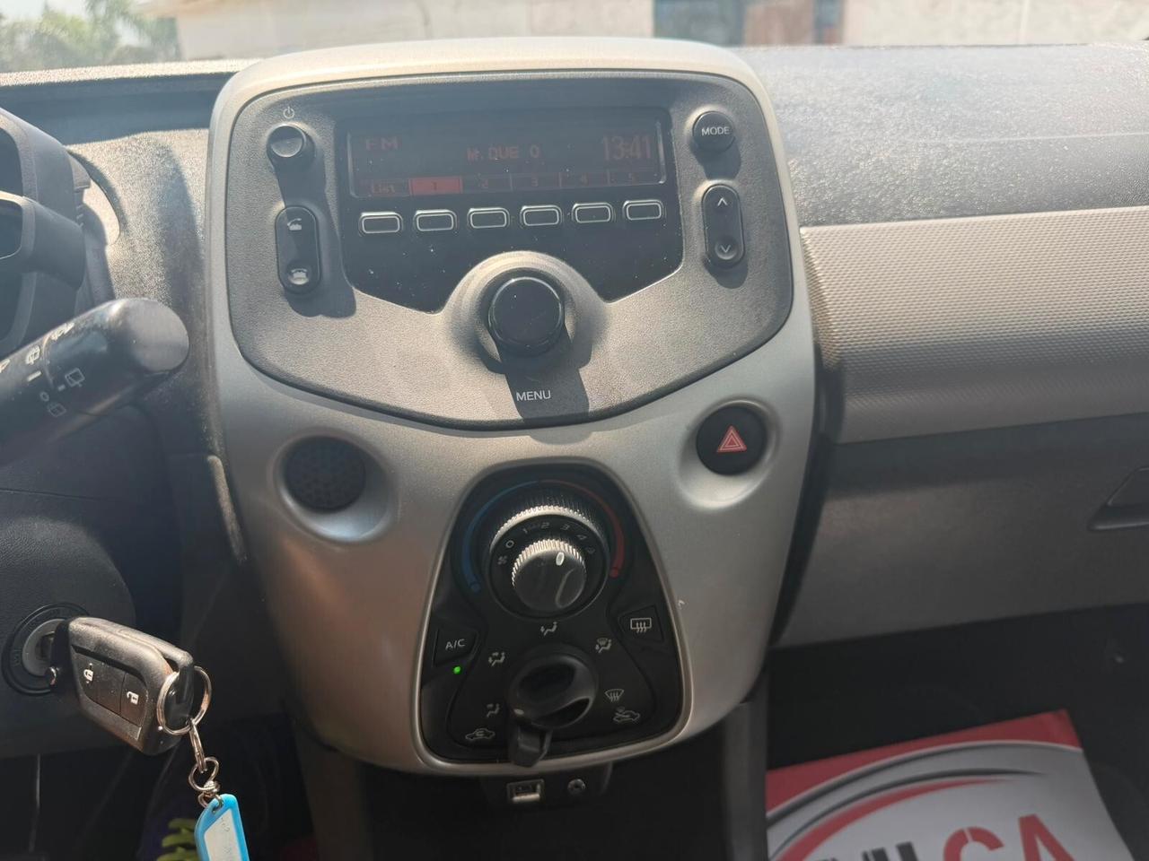 Peugeot 108 VTi 72 S&S 3 porte Allure