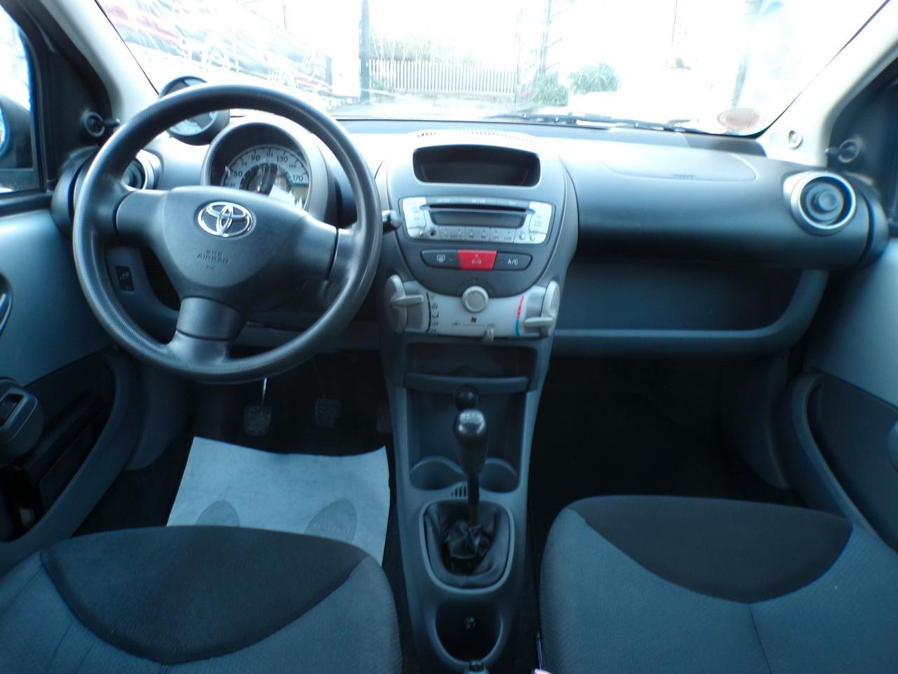 Toyota Aygo 1.4 turbodiesel 5 porte Sol