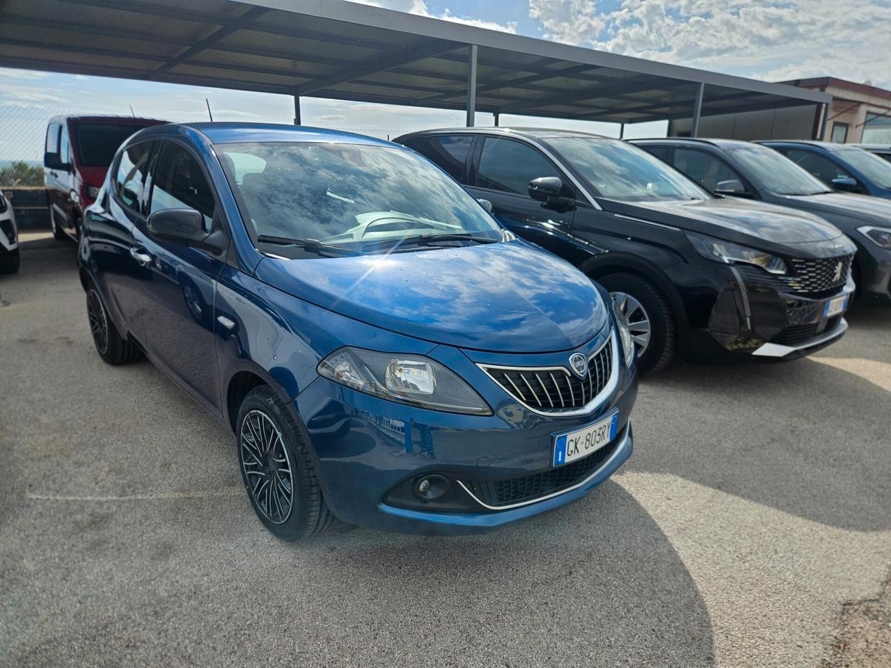 Lancia Ypsilon 1.0 FireFly 5 porte S&S Hybrid Ecochic Gold