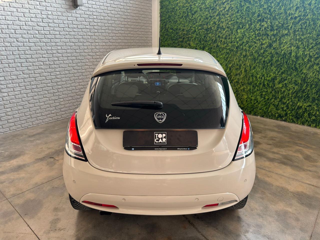 Lancia Ypsilon 1.2 69 CV 5 porte Platinum