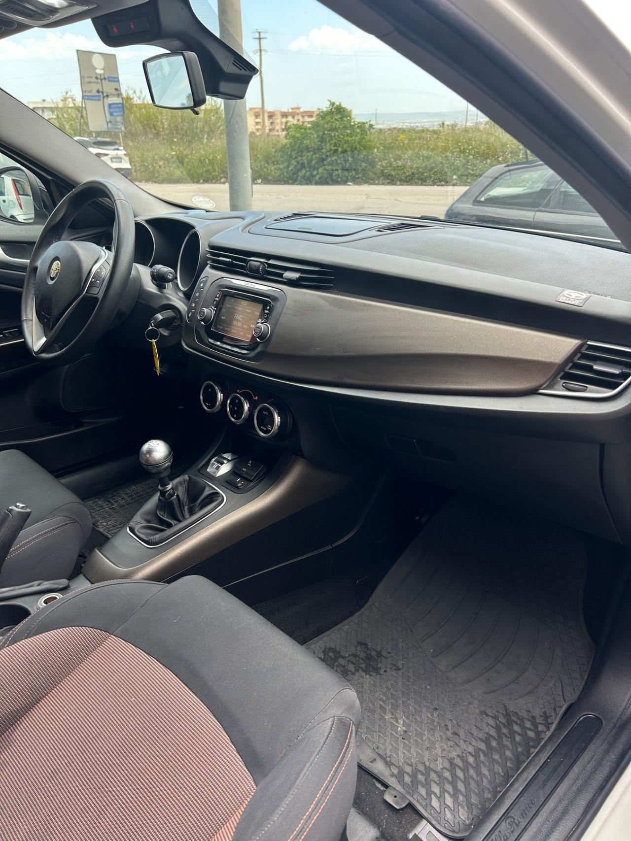 Alfa Romeo Giulietta 1.6 JTDm-2 105 CV Exclusive