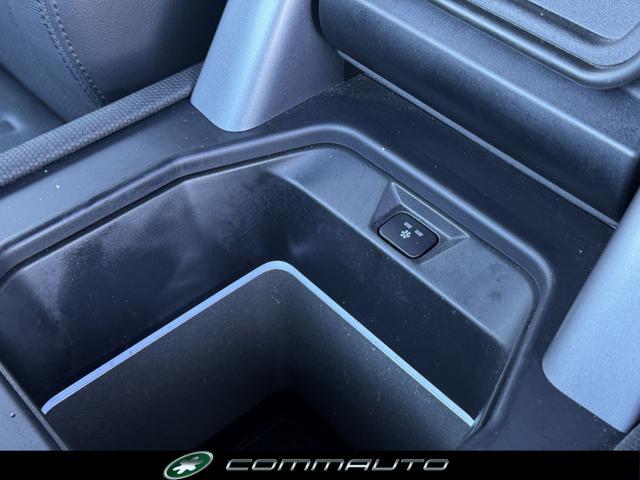 LAND ROVER Defender 110 3.0D I6 250 CV AWD Auto X-Dynamic SE