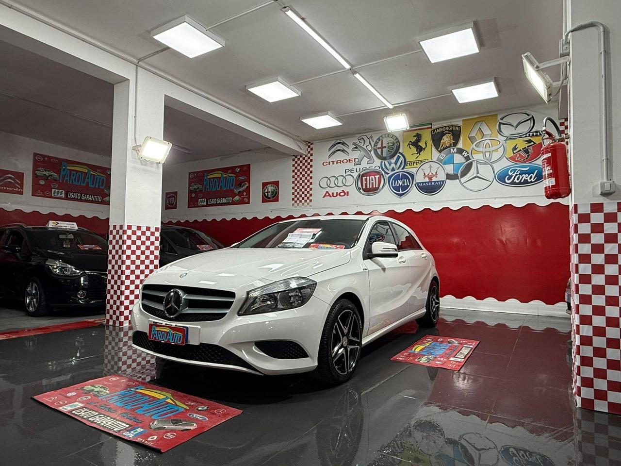 Mercedes-benz A 180 CDI 1.5 109cv Sport - 2015