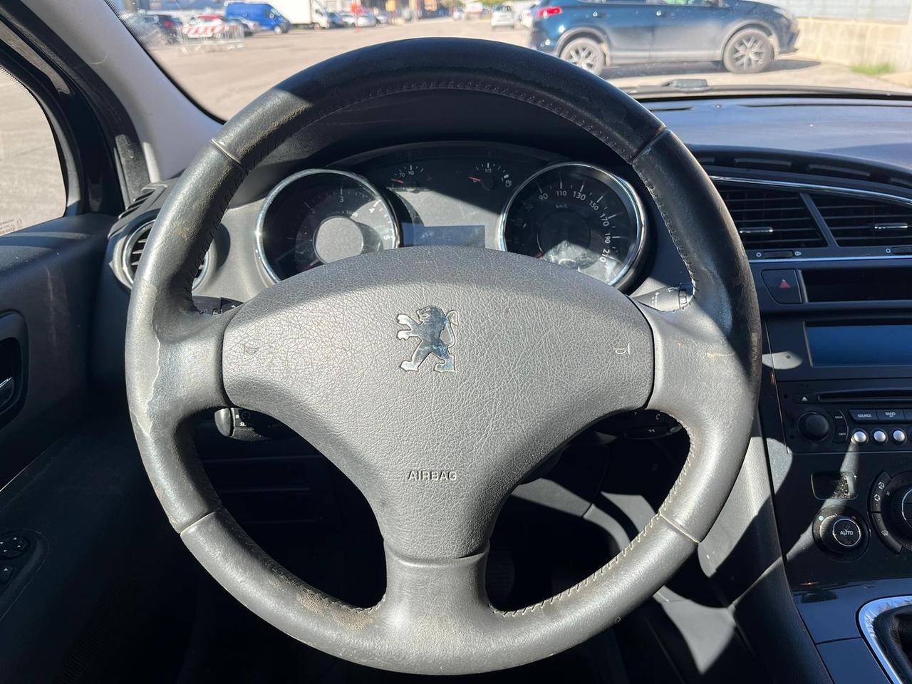 Peugeot 5008 1.6 HDi 112CV Business