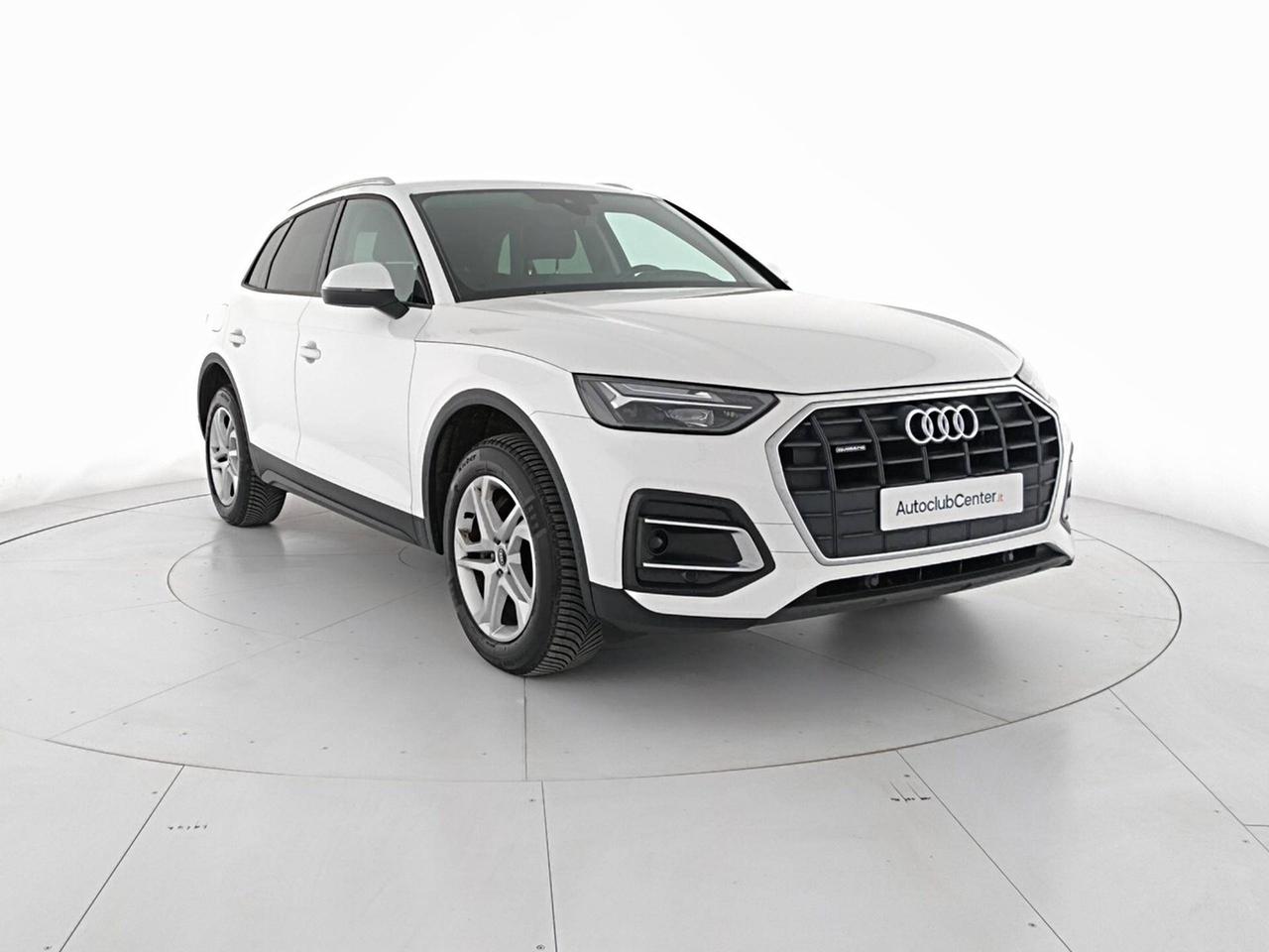 Audi Q5 40 2.0 tdi mhev 12V Business quattro