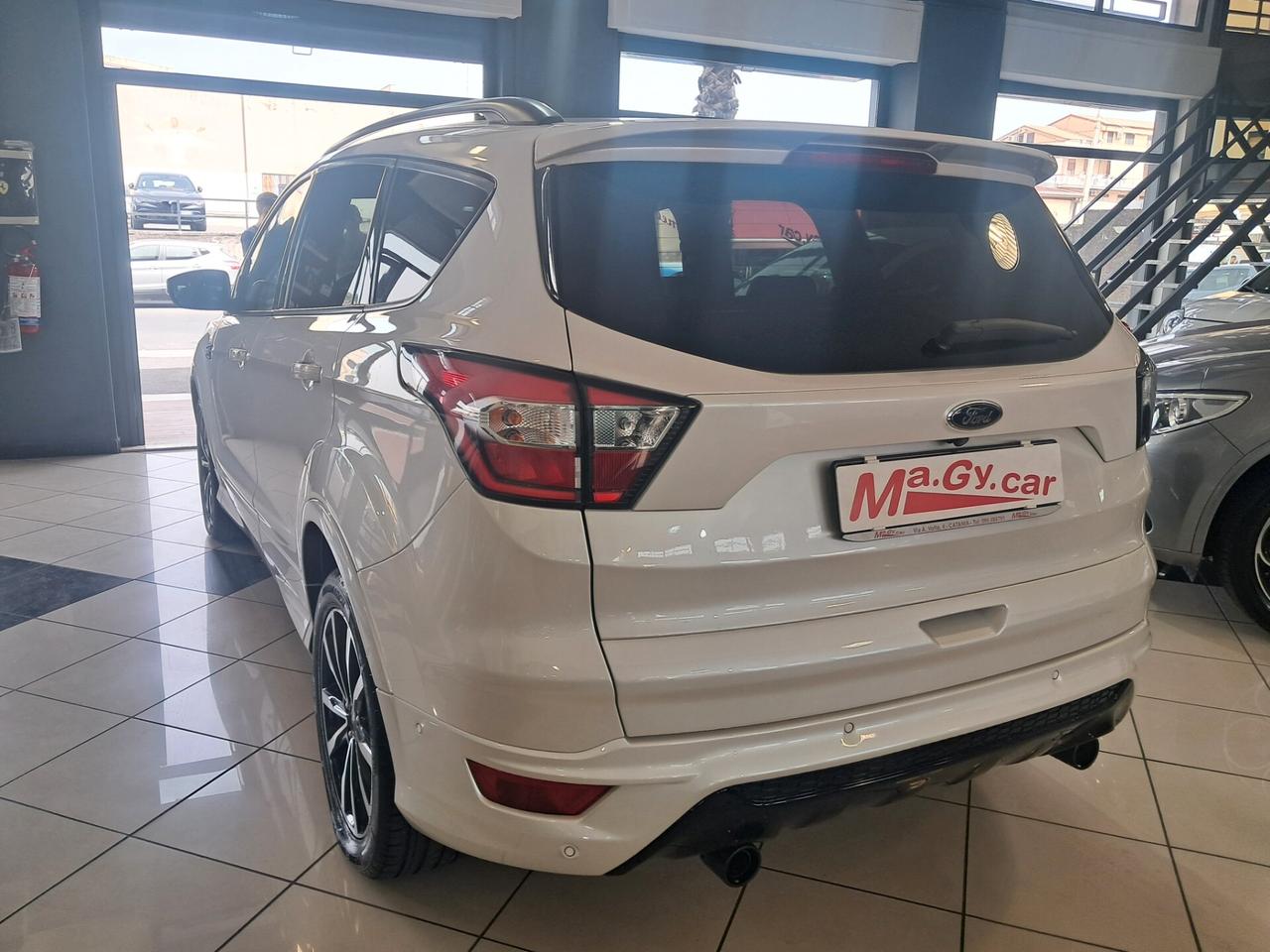 Ford Kuga 1.5 TDCI 120 cv ST-Line
