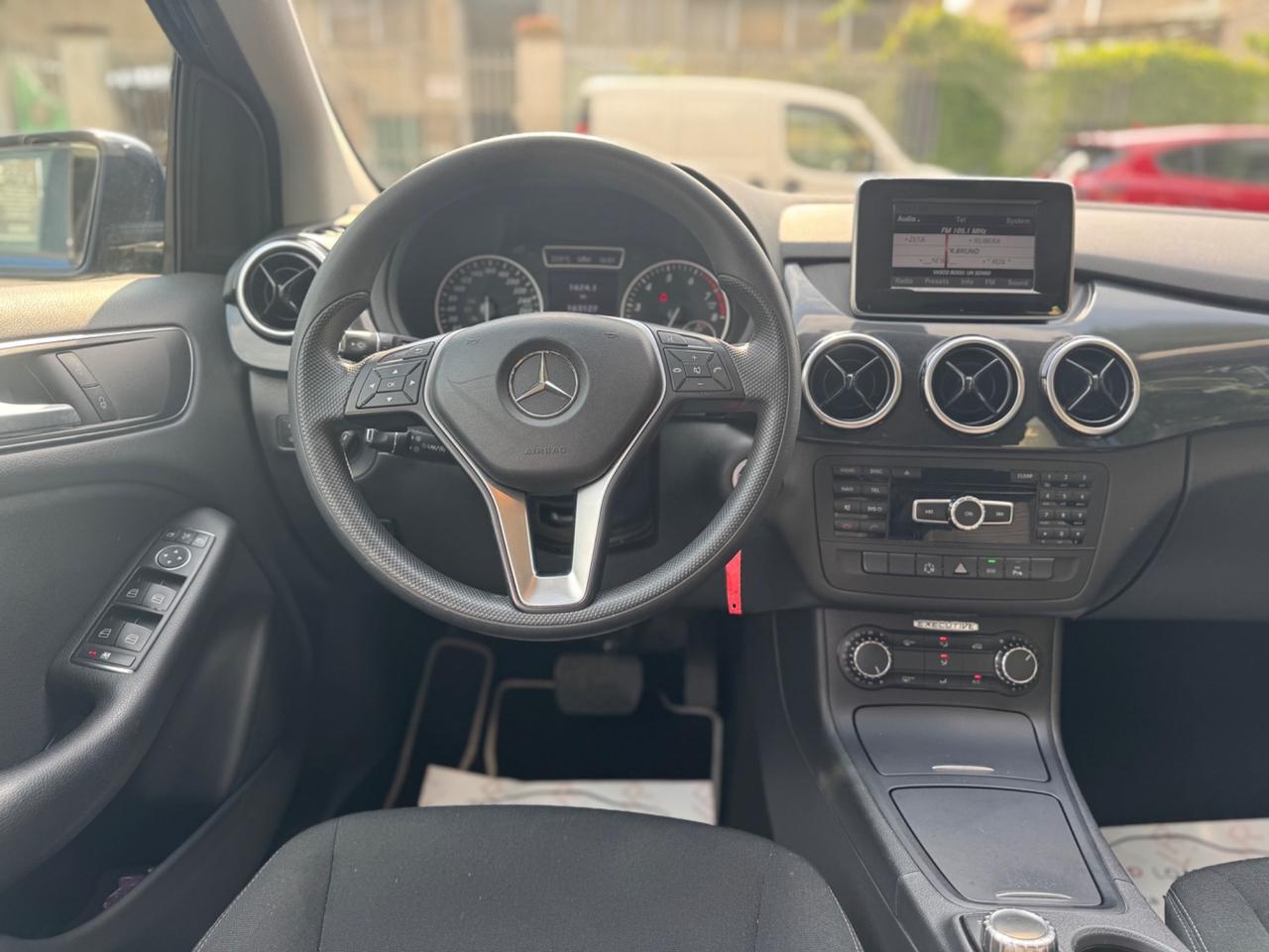 Mercedes-benz B 200 BlueEFFICIENCY Premium