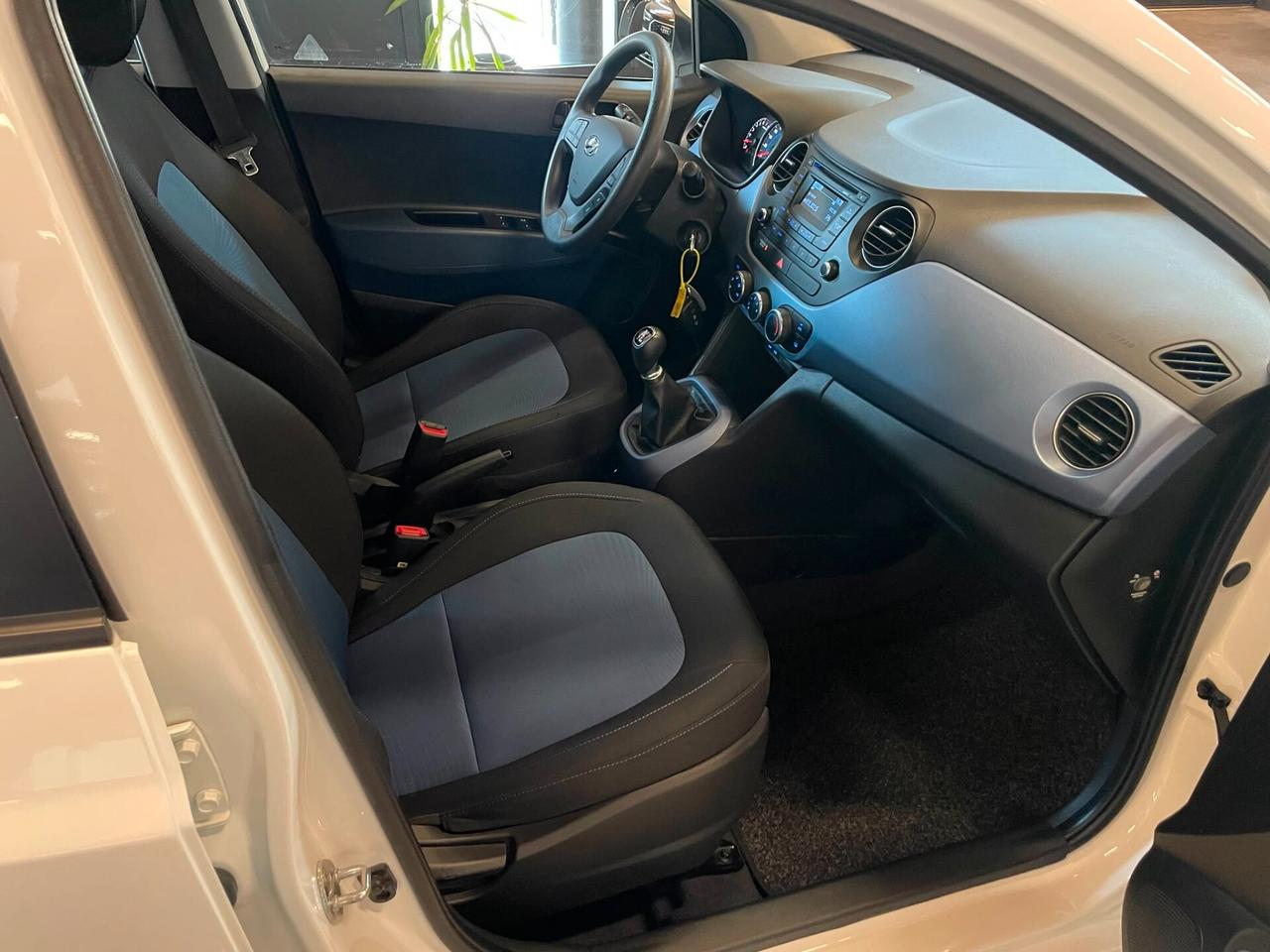 Hyundai i10 1.0 MPI Sound Edition