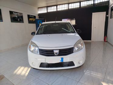 Dacia Sandero 1.4 benzina 75 CV CON GARANZIA
