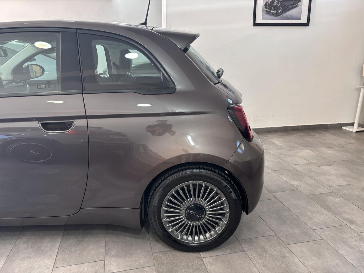 FIAT 500E 42KWH ICON