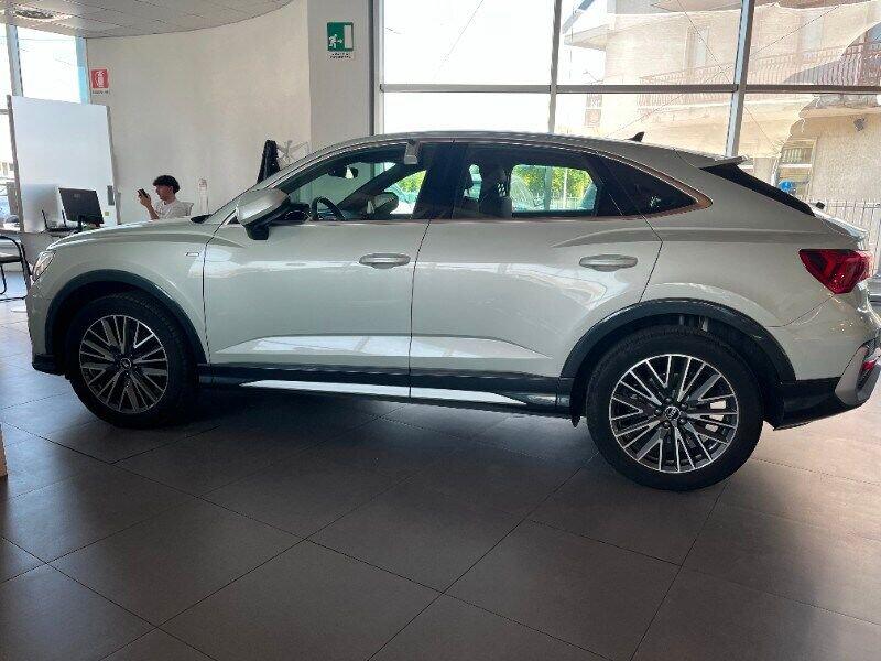 Audi Q3 Q3 SPB 40 TDI quattro S tronic S line edition