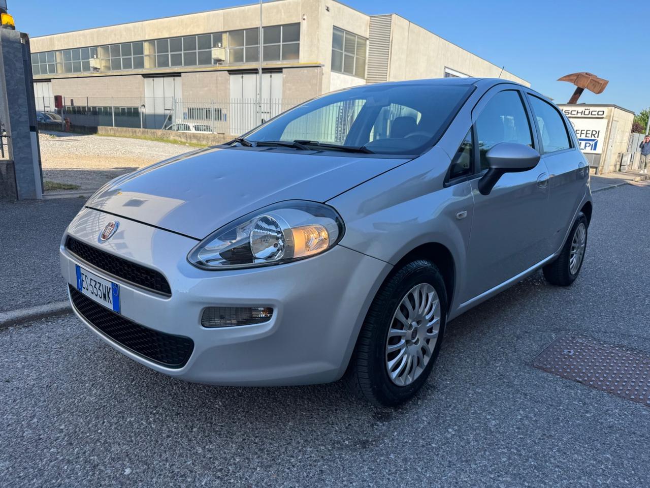 Fiat Punto idonea ai neopatentati gomme nuove