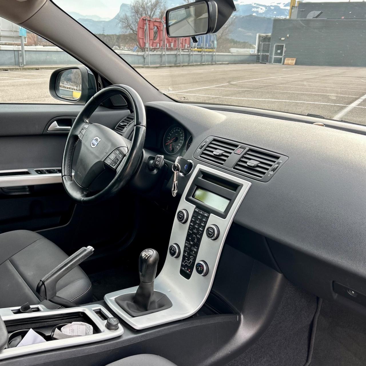 Volvo V50 R-design Neopatentati 2012