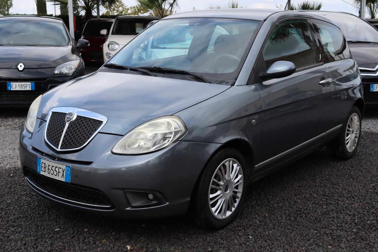 Lancia Ypsilon 1.2 Argento