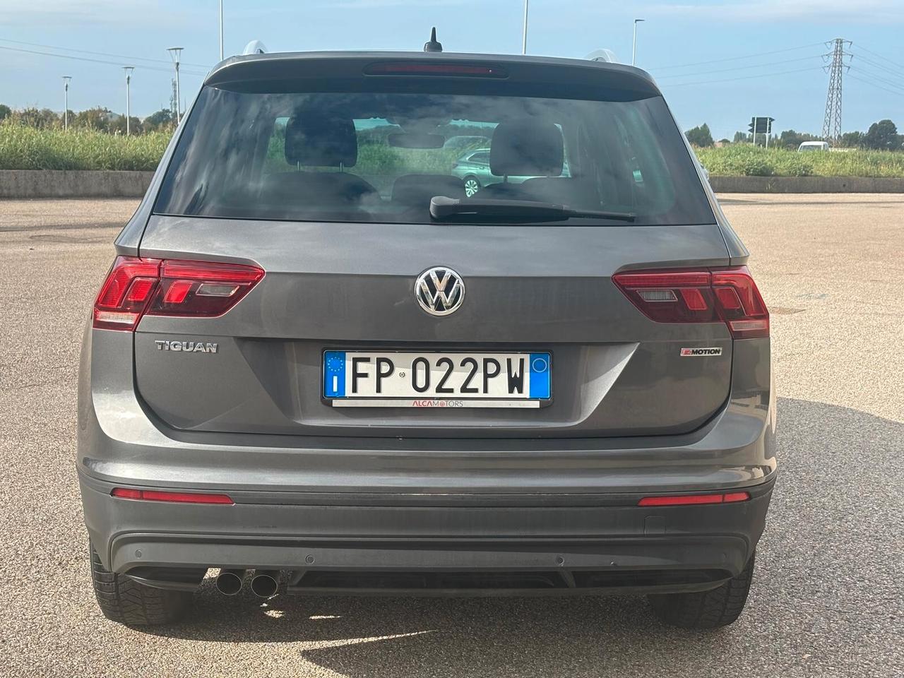 Volkswagen Tiguan 2.0 TDI SCR DSG 4MOTION Business BMT