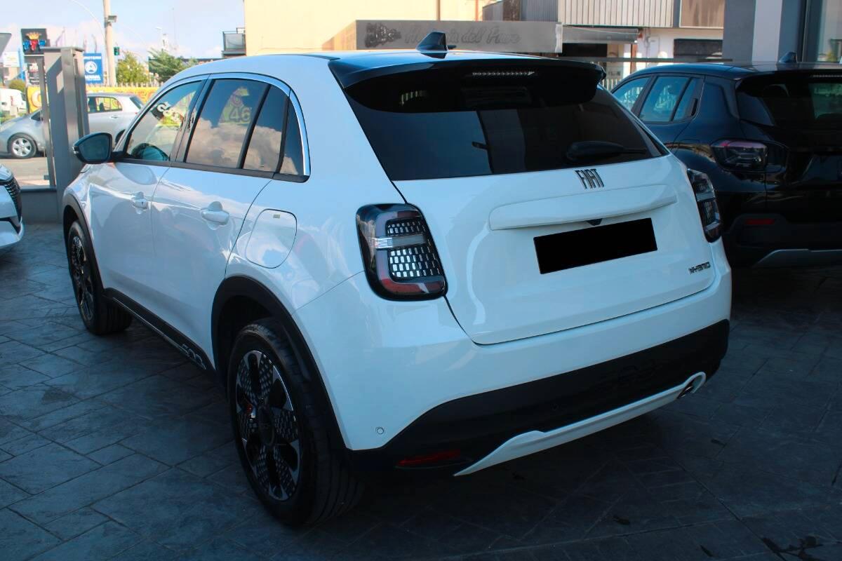 Fiat 600 1.2 hybrid La Prima 110cv AUTOMATICA