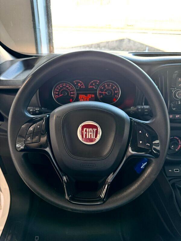 FIAT DOBLO' MAXI 1.6mjt AUTOCARRO 5 POSTI