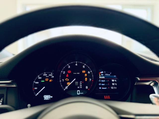 Porsche Macan 2023 2.0 265cv pdk TETTO/BOSE/20"