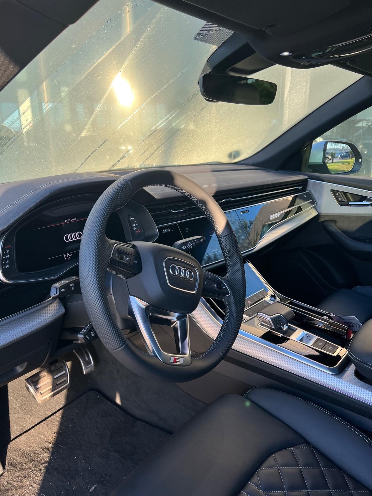 Audi Q8 50 3.0 tdi mhev S line edition possibilità noleggio no scoring