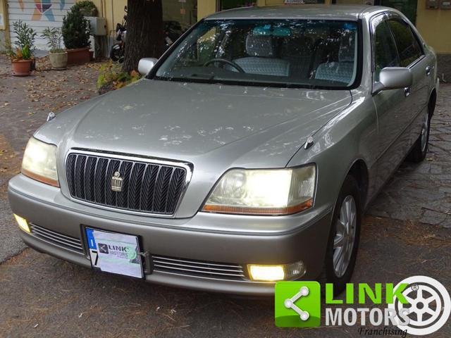 TOYOTA Crown Majesta 4.0 V8 S170 - 1999 ASI - Import