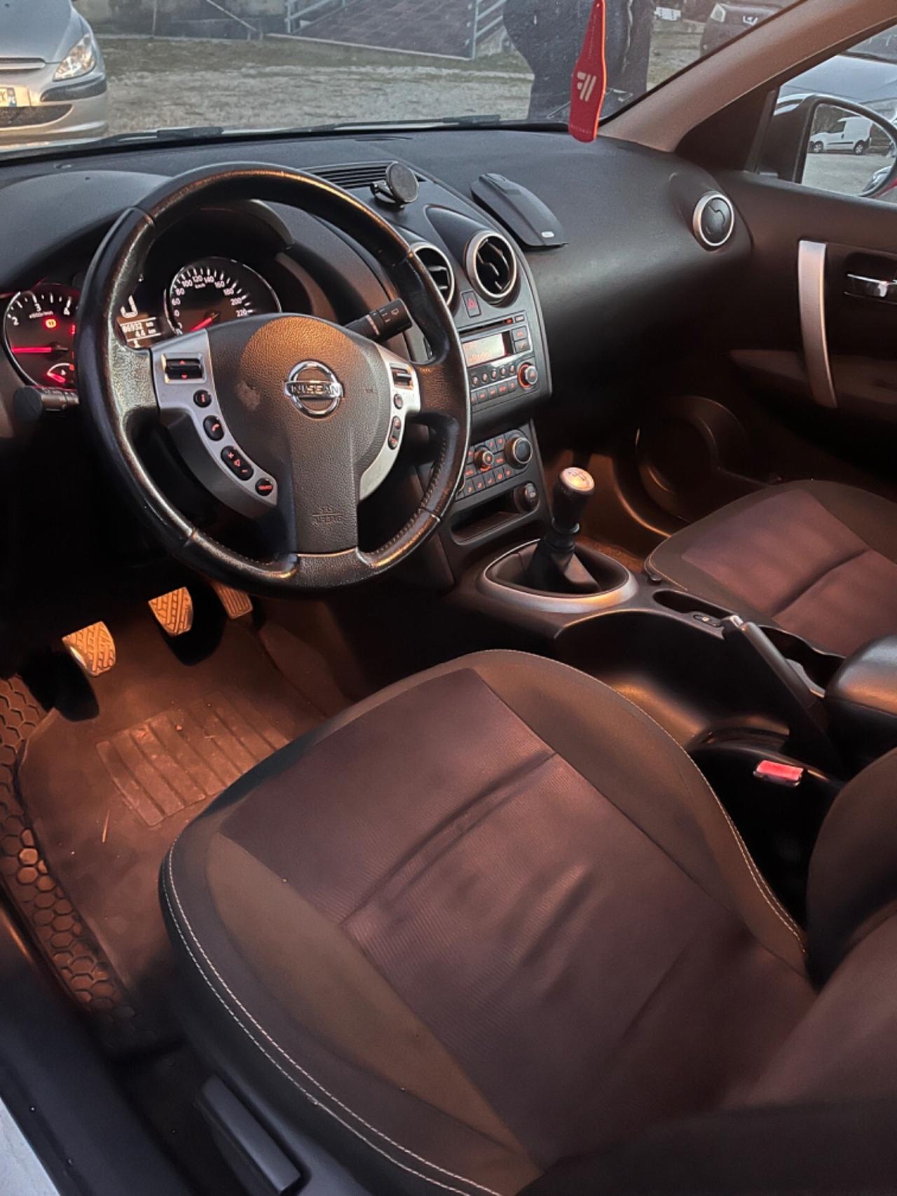 Nissan Qashqai 1.5 dCi PERFETTA SI NEOPATENTATI