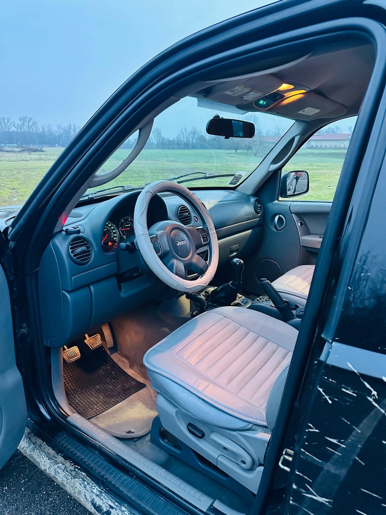 Jeep Cherokee 2.8 CRD Limited