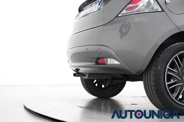 LANCIA Ypsilon 1.2 69 CV 5 PORTE S&S GOLD NEOPATENTATI