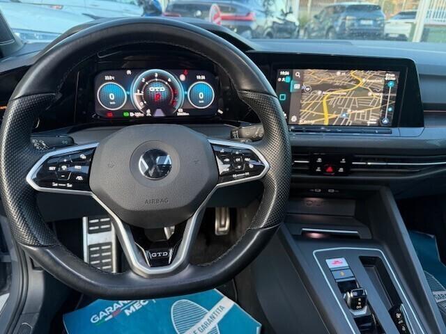 Volkswagen Golf 2.0 TDI GTD DSG 200CV