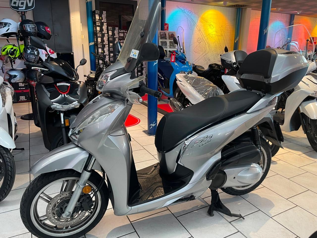 Honda SH 300 i