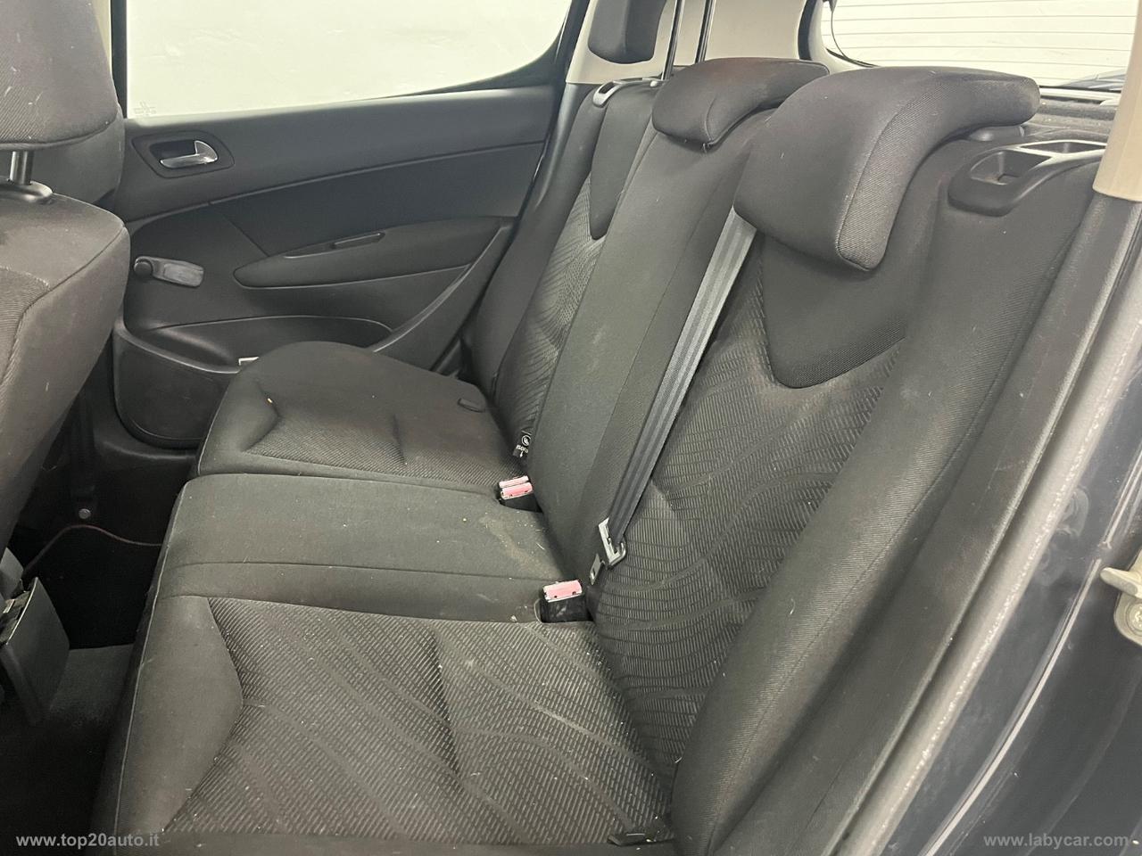 PEUGEOT 308 1.6 HDi 110 CV 5p. Tecno
